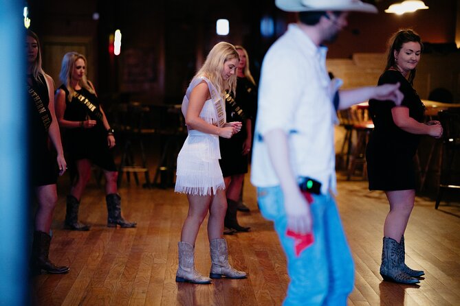 1-Hour Nashville Line Dancing Class - Booking Details