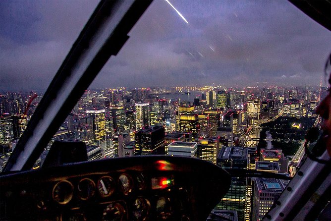 [22 Min]Tokyo City Lights Helicopter Tour : Skytreeasakusa - Weight Limit and Restrictions