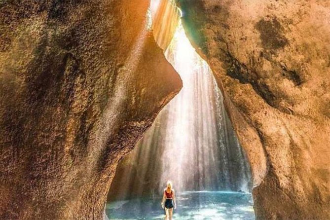 Amazing Private Tour: Lempuyang Temple, Tirta Gangga, Tukad Cepung Waterfall - Photography Experience