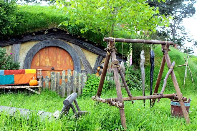 Auckland to Waitomo Caves and Hobbiton Movie Set Private Tour - Tour Pricing