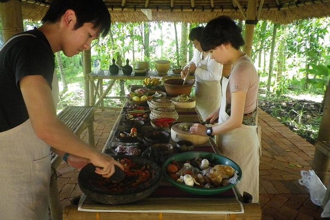 Balinese Cooking Class With Traditional Morning Market Visit - Common questions