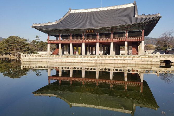 Best Walking Tour to Gyeongbok Palace N Bukchon With Expert - Sum Up