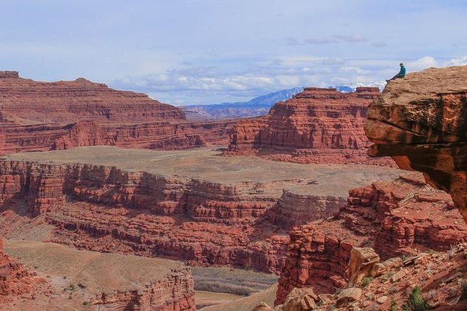 Canyonlands National Park Half-Day Tour From Moab - Guide Qualities
