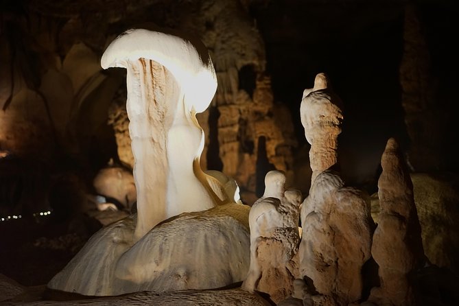 Cave Without a Name Admission Ticket With Guided Cavern Tour - Additional Information and Pricing