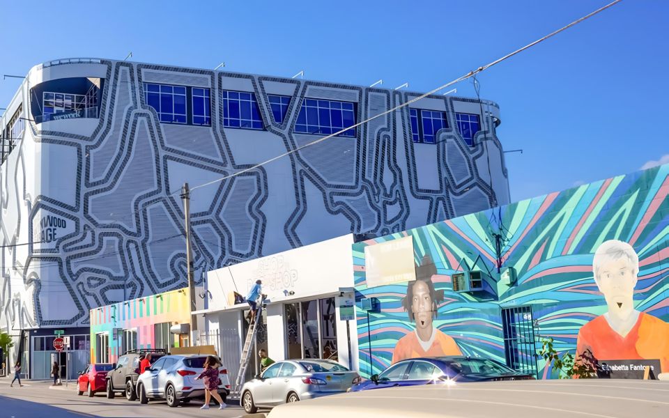 Explore in the Vibrant Art Scene of Wynwood Art Private Tour - Key Points