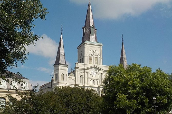 French Quarter History Tour With Cafe Du Monde Option - Lowest Price Guarantee and Options