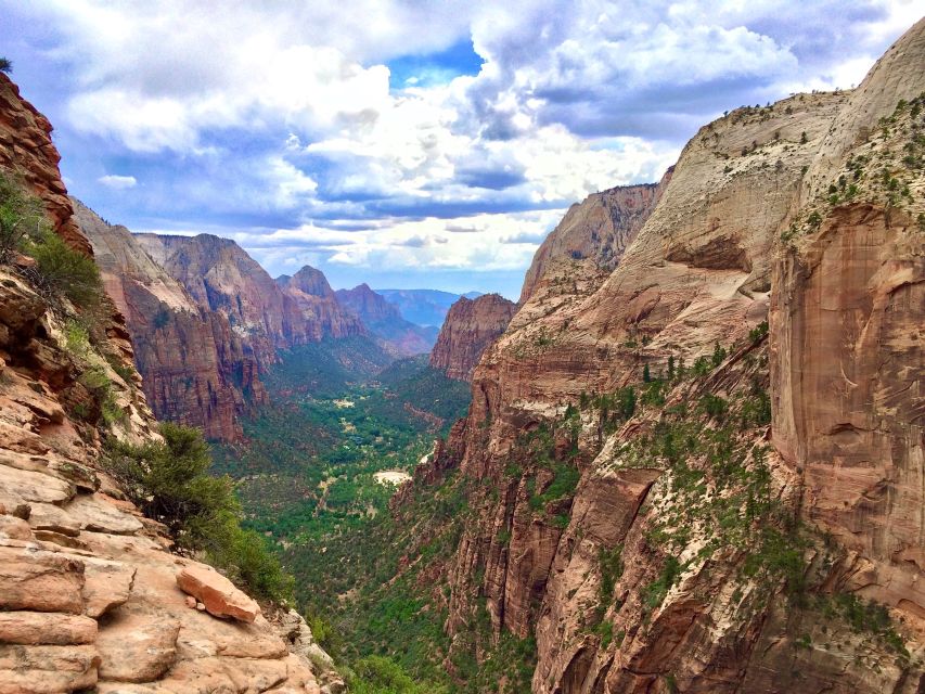 From Las Vegas: Private Group Tour to Zion National Park - Exploration of Zion National Park