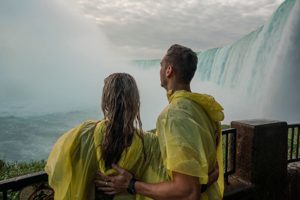 From Toronto: Gray Line Niagara Falls Evening Tour - Review Summary