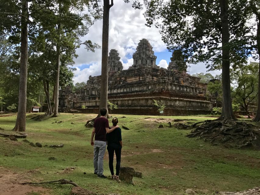 Full-Day Private Tour of Angkor Temple Complex - Service Feedback