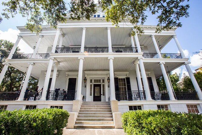 Garden District History and Homes Walking Tour - Neighborhood Exploration