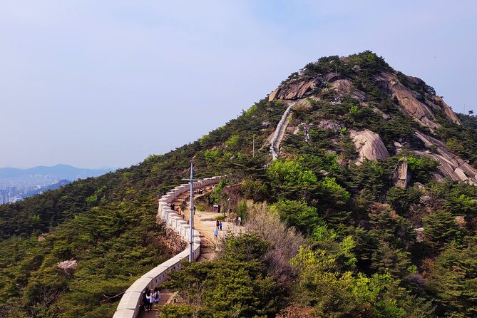 Inwangsan Mountain and Hanyangdoseong Fortress Nightime Hike  - Seoul - Booking Details