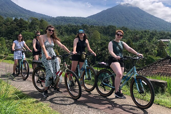 Jatiluwih E-bikes Tour Cycling Group - Common questions