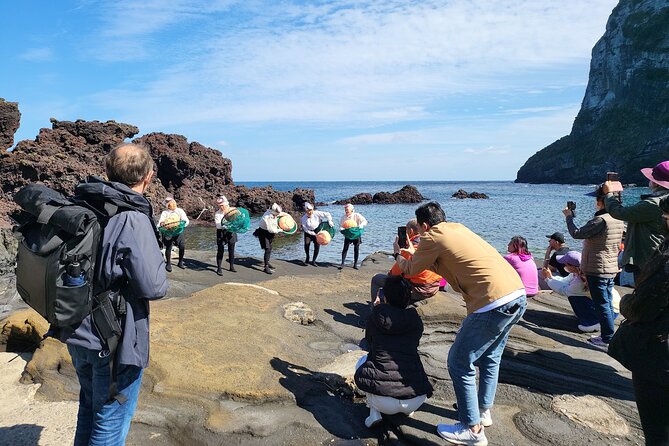 Jeju East Island Bus (Or Taxi )Tour Included Lunch & Entrance Fee - Reviews and Ratings Overview