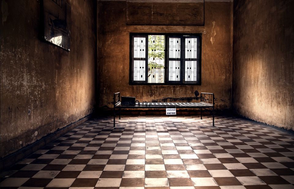 Khmer Rouge In Depth: Tuol Sleng Museum & Killing Fields - Tour Experience Details