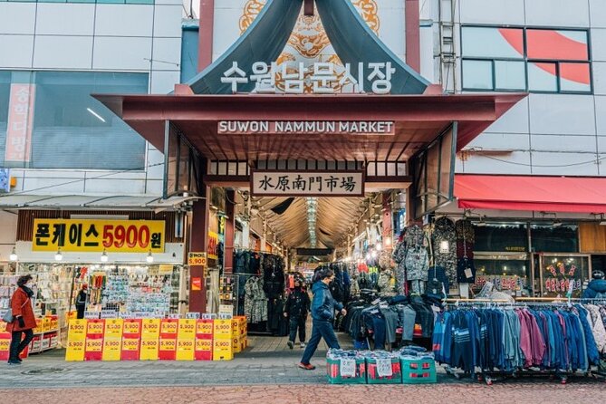 Kimchi Tour in Suwon - Kimchi Making
