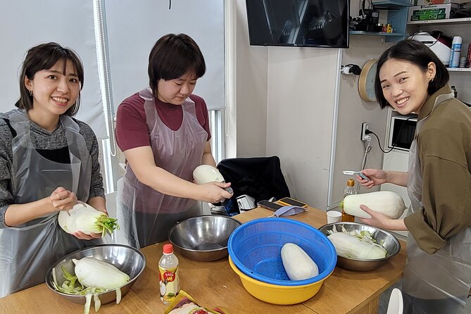 Kkakdugi(Korean Radish Kimchi) Cooking Class at Busan - Additional Activities