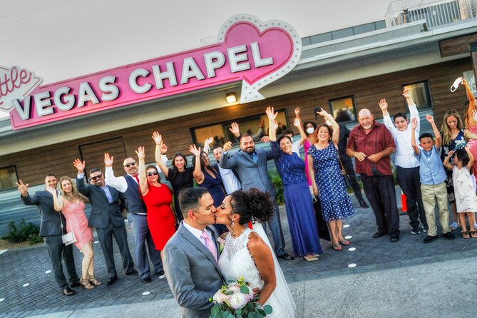 Las Vegas Wedding at The Little Vegas Chapel - Sum Up