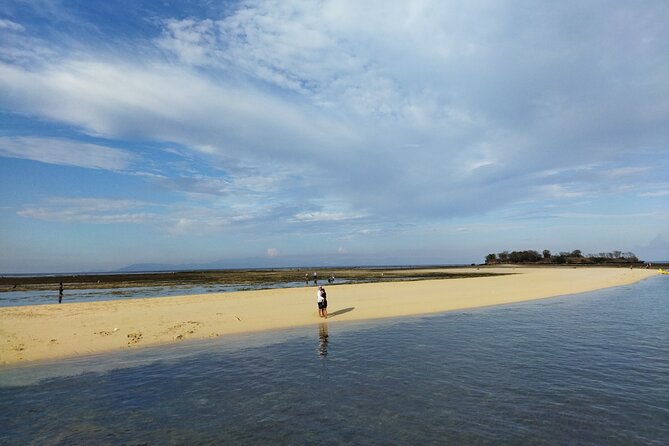 Lombok Pink Beach Trip, Gili Pasir, Gili Petelu - Private Tour - Sunbathing at Pink Beach