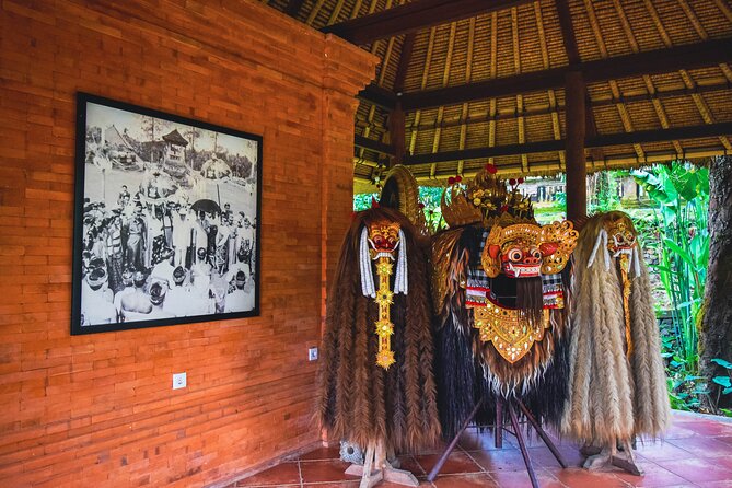 Mengwi Temple, Sacred Monkey Forest, Tanah Lot Sunset Tour - Common questions