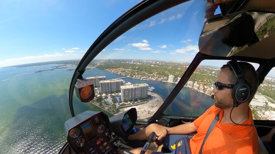 Miami: Private Helicopter Adventure - Background Details