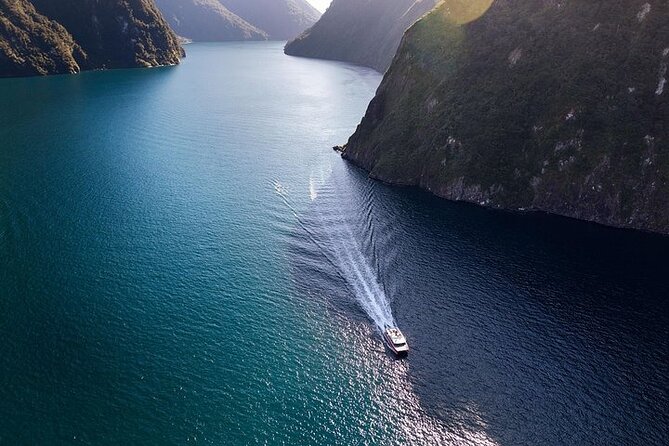 Milford Sound Coach & Discover More With Lunch Ex Queenstown - Common questions