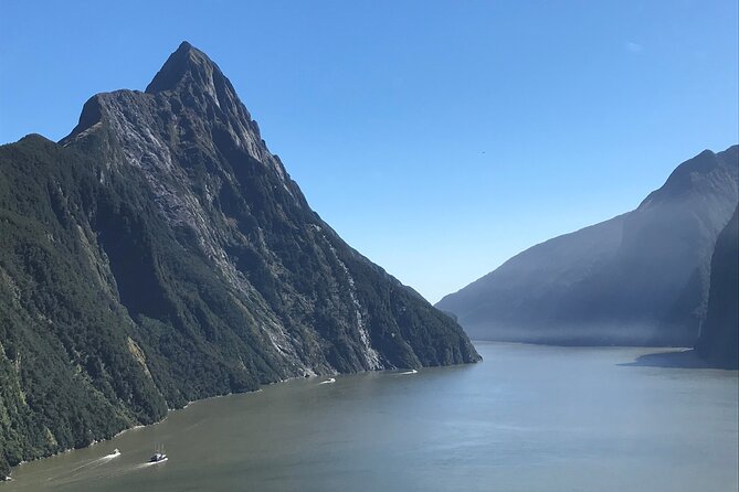 Milford Sound Highlights - 204 - Pickup Locations and Accessibility