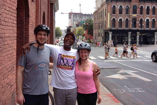 Nashville Bike Tour With Local Guides - Sum Up