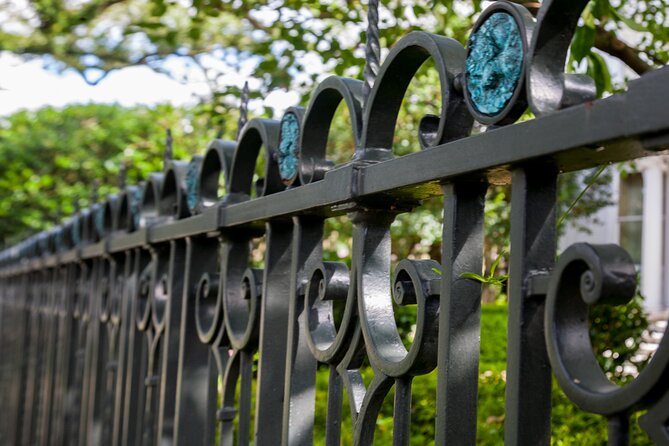 New Orleans Highlights of the Garden District Walking Tour - Booking Information