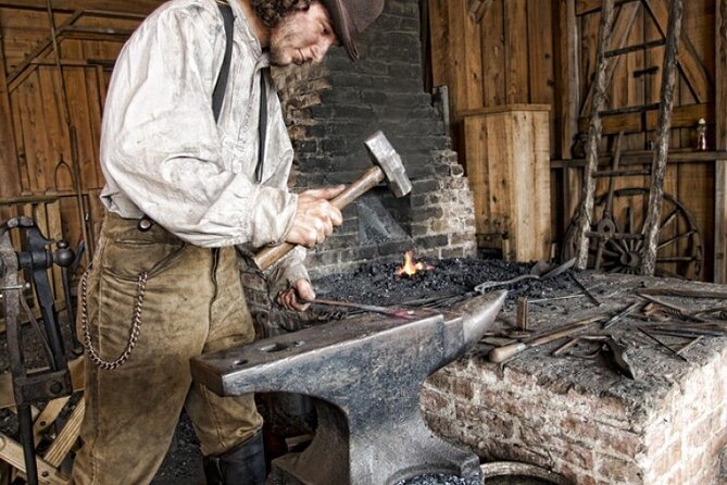 New Orleans to Historic Plantation Tour With Transport, Guide - Common questions