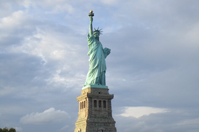 New York Harbor Small-Group Sailing Tour  - New York City - Common questions