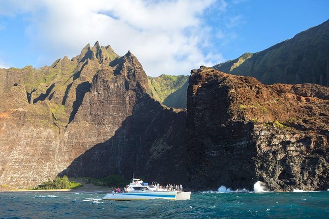 Niihau and Na Pali Coast Snorkel Boat Tour - Challenges and Considerations