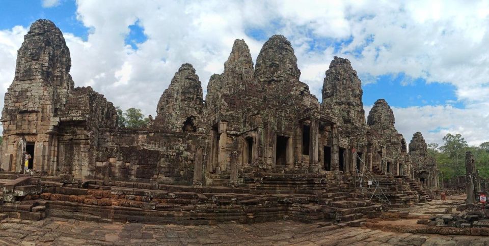One Day Shared Trip to Angkor Temples With Sunset - Communication and Flexibility