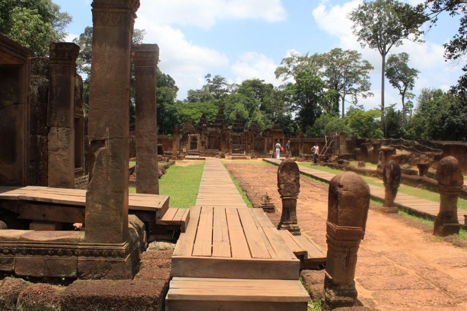 Private Banteay Srei and 4 Guided Tour - Common questions