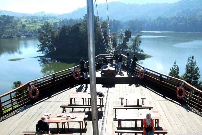 Private Guided Sightseeing Day Tour of Bandung - Itinerary Customization