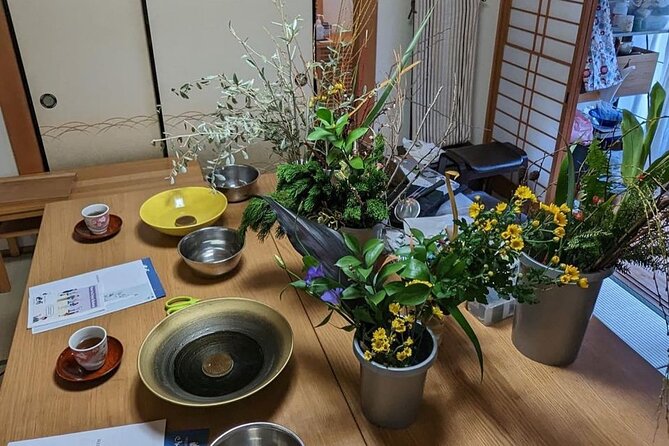 Private Ikenobo Ikebana Class at Local Teachers Home - Cultural Significance and History