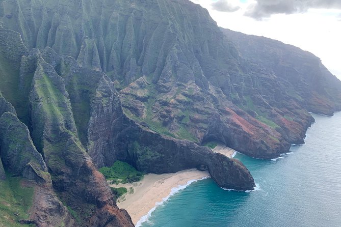 PRIVATE" Kauai DOORS OFF Helicopter Tour & "NO MIDDLE SEATS" - Host Responses and Information