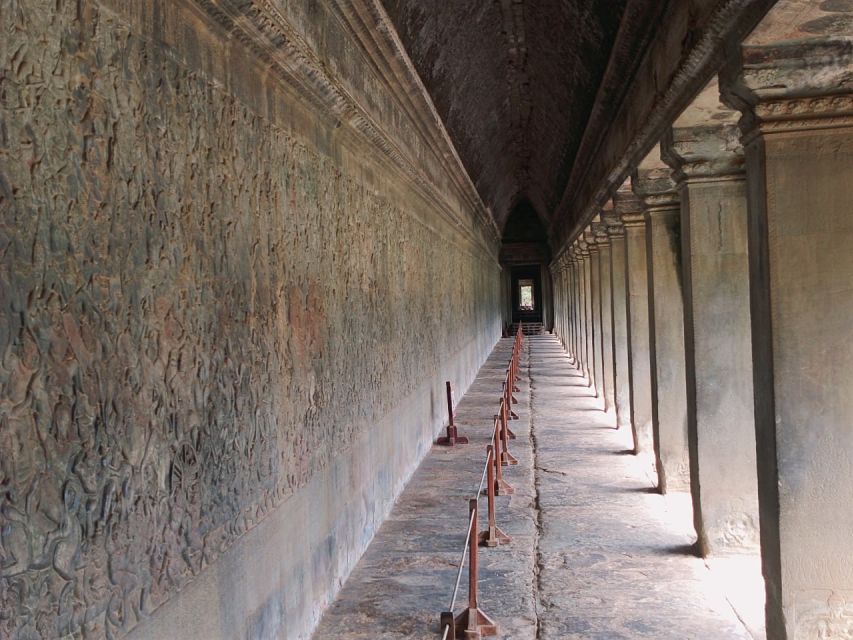 Private One Day Tour With Sunrise at Angkor Wat - Detailed Itinerary