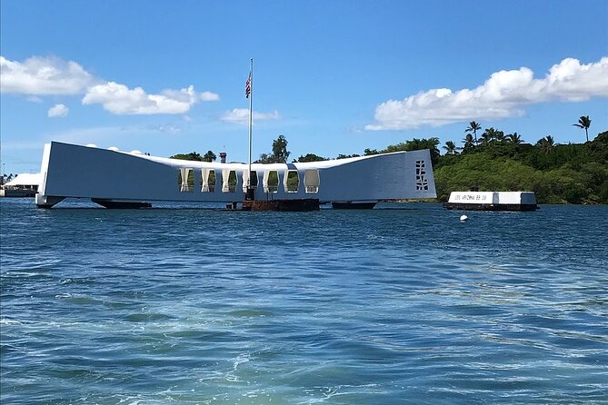 Private Pearl Harbor and Honolulu City Tour - Common questions