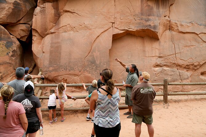 Private Scenic Petroglyph Tour in Moab - Tour Duration and Scheduling