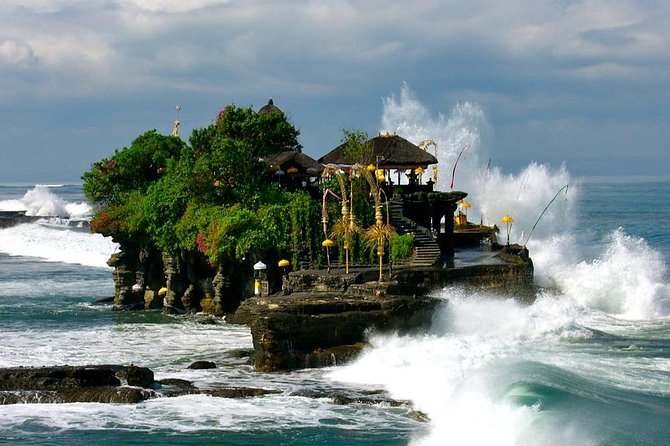 Private Tour: Full-Day Tanah Lot and Uluwatu Temples With Kecak Fire Dance Show - Common questions