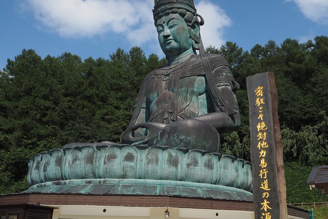 Private Tour to Big Buddha and Nebuta Museum With Licensed Guide - Languages Available