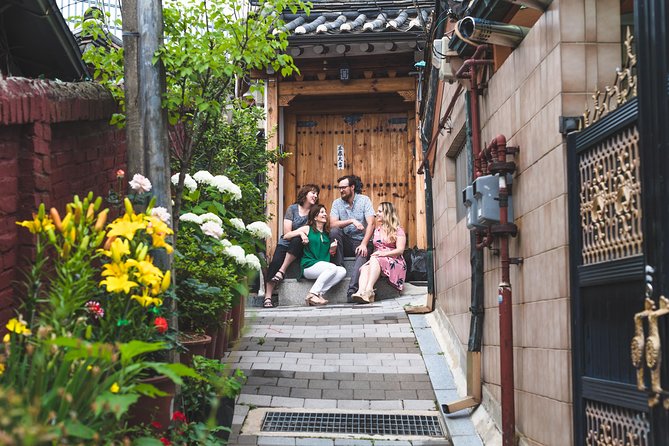 Private Vacation Photography Session With Local Photographer in Seoul - Receive 60 High-Resolution Digital Photos