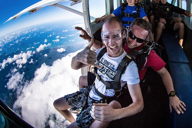 Reef and Rainforest Tandem Skydive in Cairns - Common questions