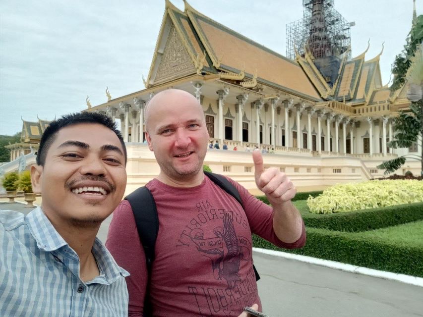 Royalpalace, Toul Sleng (S21), Museum & Killing Field - Location Directions and Tips