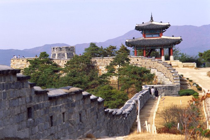 Suwon Hwaseong Fortress and Korean Folk Village Day Tour From Seoul - Traveler Feedback