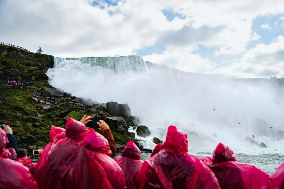 Toronto: Falls Day Tour With Boat Cruise & Niagara-The-Lake - Customer Reviews