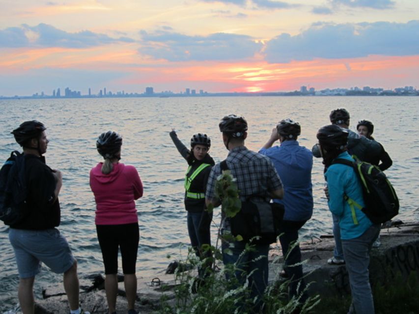 Toronto Islands: Morning or Twilight 3.5-Hour Bike Tour - Booking Details