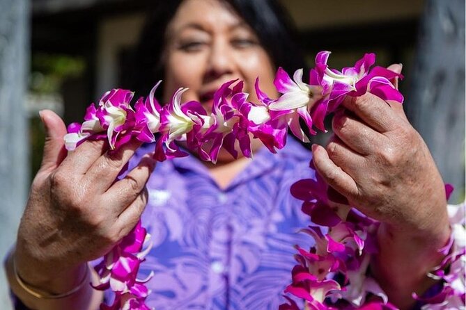 Traditional Airport Lei Greeting on Kahului Maui - Sum Up