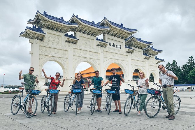 Ultimate 8-Hour Cycling City Tour - Traveler Photos and Reviews