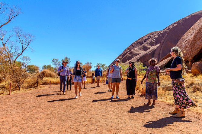 Uluru Aboriginal Art and Culture - Survival History of Aṉangu People